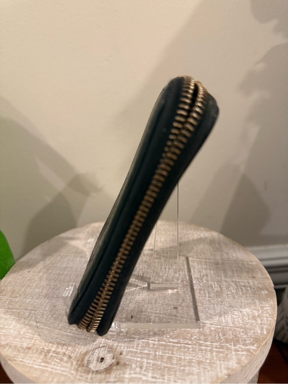 Authentic Gucci Card Case - Picture 3 of 6